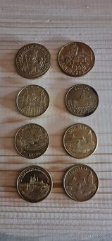 Mix mincí a odznáčků. - 11