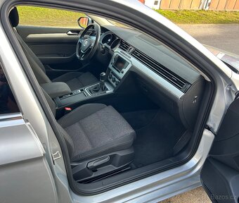 VW Passat B8 Variant 2.0 TDi, manuál - 11