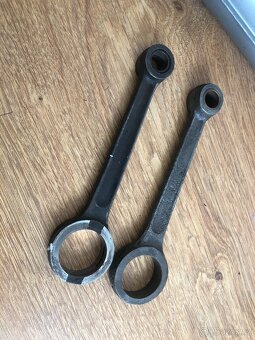 Prodám náhradní díly na motocykl ČZ 125 T a ČZ 125 B - 11