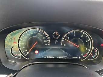 BMW 530d xDrive Touring | 195 kW | 1. majitel v ČR - 11