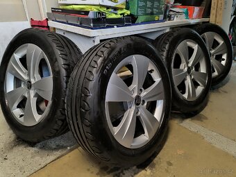 ALU kola Passat Superb 5x112 r17 Originál, pneu 6mm - 11