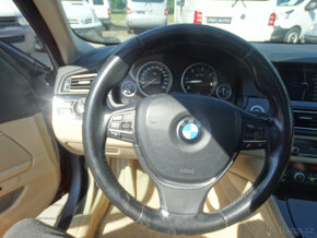 BMW 525d 6V 150KW AUT KŮŽE PANORAMA NAVI XENON TOP SERVIS ČR - 11