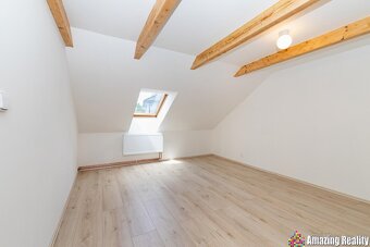 Prodej rodinného domu po rekonstrukci v obci Chotutice - 11