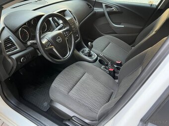 OPEL ASTRA J 1.4i 74KW /SPORTS-TOURER/FACELIFT/ČR/2.MAJITEL/ - 11
