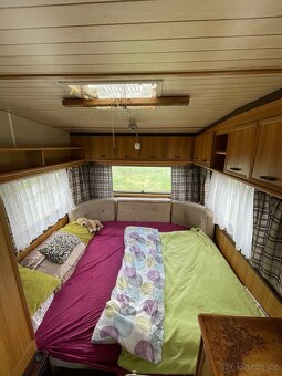 Obytný Karavan - 11
