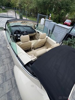 Volkswagen New Beetle 2.0 - 11