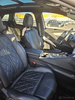 Peugeot3008 Plug-in Hybridní - 11