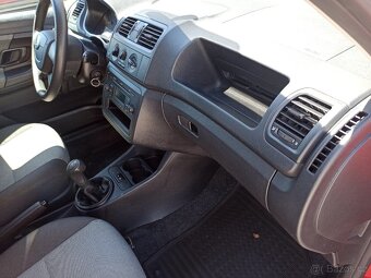 ŠKODA FABIA 1.2HTP ČR DPH - 11