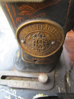 Šicí stroj SINGER , MINERVA - 11