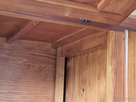 Komoda + rohová vitrína - masiv - SLEVA - 11