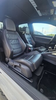 VW GOLF V R32 - 11
