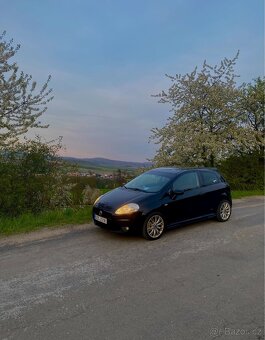 fiat grande punto - 11