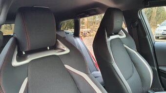 Toyota Corolla 1.8 HEV 140k TS GR Sport nová - 11