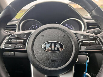 Kia Cee´d, Combi 1,0 T-GDI MÁLO NAJETO - 11