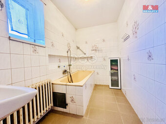 Prodej rodinného domu, 200 m², Pohnání - 11