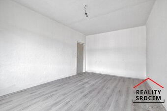 Pronájem bytu v os. vlast. 2+1/55 m2 na ul. Nedbalova, Karvi - 11