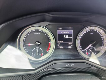 Škoda Superb  2.0 TDI - 11