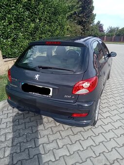 Peugeot 206+  1.1i, najeto 140000 km - 11