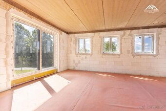 Prodej rodinného domu 5+k,  714 m2, Chlístov - 11