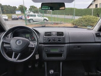 Škoda Fabia II kombi 1.4 16v - 11