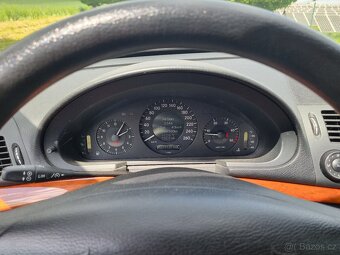 Mercedes benz E 220 cdi 2007 - 11