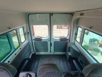 Ford transit 9 míst - 11