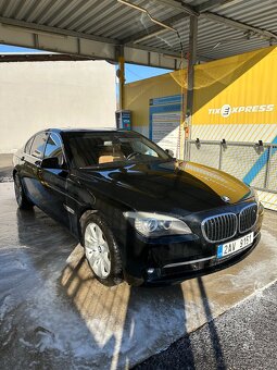 BMW 740d F01 - 11