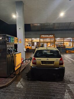 Citroen C2 1.1 - 11