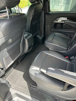Mercedes-benz v300 4Matic - 11