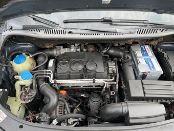 Prodám vw touran 1.9tdi 77kw 7míst - 11
