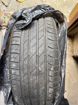 Letní pneu 225/55/17 Bridgestone turanza t001 - 11