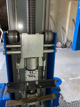 Dvousloupový zvedák Eurolift 3500kg - 11