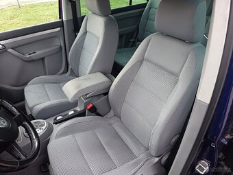Volkswagen Touran 2.0 TDI - 103 kW -DSG - 7 místní - 11