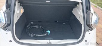 Renault Zoe plně elektrické auto 25 000km - 11
