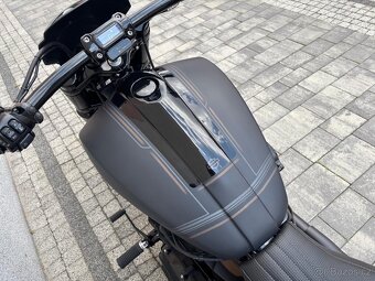 Harley FXBR Breakout - 11
