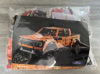 NOVÉ Ford Raptor - 1379ks kostek - 11