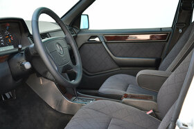 Mercedes-Benz E 200 W124 / AUTOMAT / 1995 - 11
