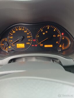 Toyota Avensis T25 combi D4D - 11