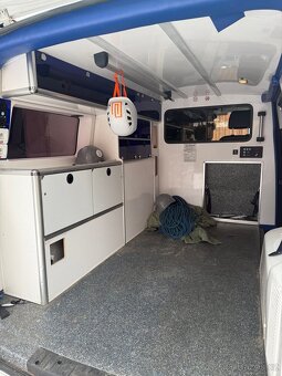 VW T6 sanitka/110kw/DSG - 11