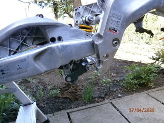 Rám Aprilia 125 RS - kompletní šasí. - 11