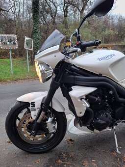 TRIUMPH Speed Triple 1050 - 11