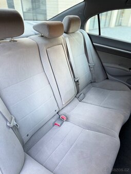 Honda Civic 8 Sedan 1.8vtec - 11