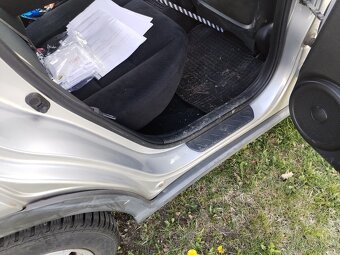 Honda Civic 1,4 - 11