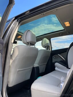 Toyota avensis - 11