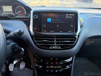 Peugeot 208 1.6HDi • 72kw • 4/2017 • 1.Majitel • ČR NOVÉ - 11