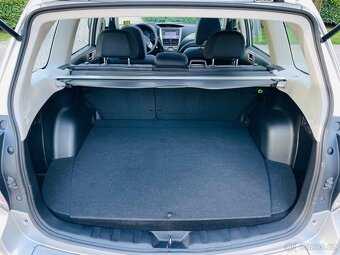 Subaru Forester 2.0i 4x4 MANUÁL VÝHŘEV SENZORY TAŽNÉ SERVISK - 11