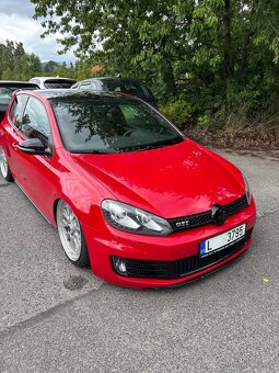 Volkswagen Golf VI GTI Edice Adidas - 11