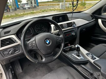 BMW 316d Touring - 11