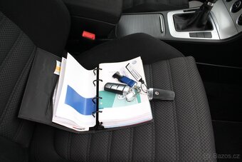Volkswagen Passat 2,0 TDI,1 Majitel, Servisní kniha - 11