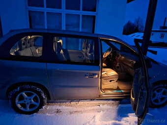 Chrysler Voyager 2,8 CRD - 110 kW - 11